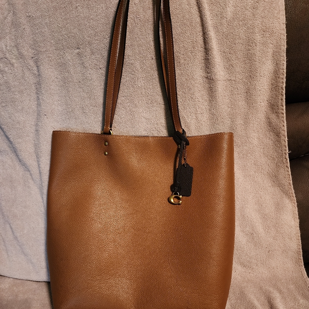 Coach plaza tote EUC
